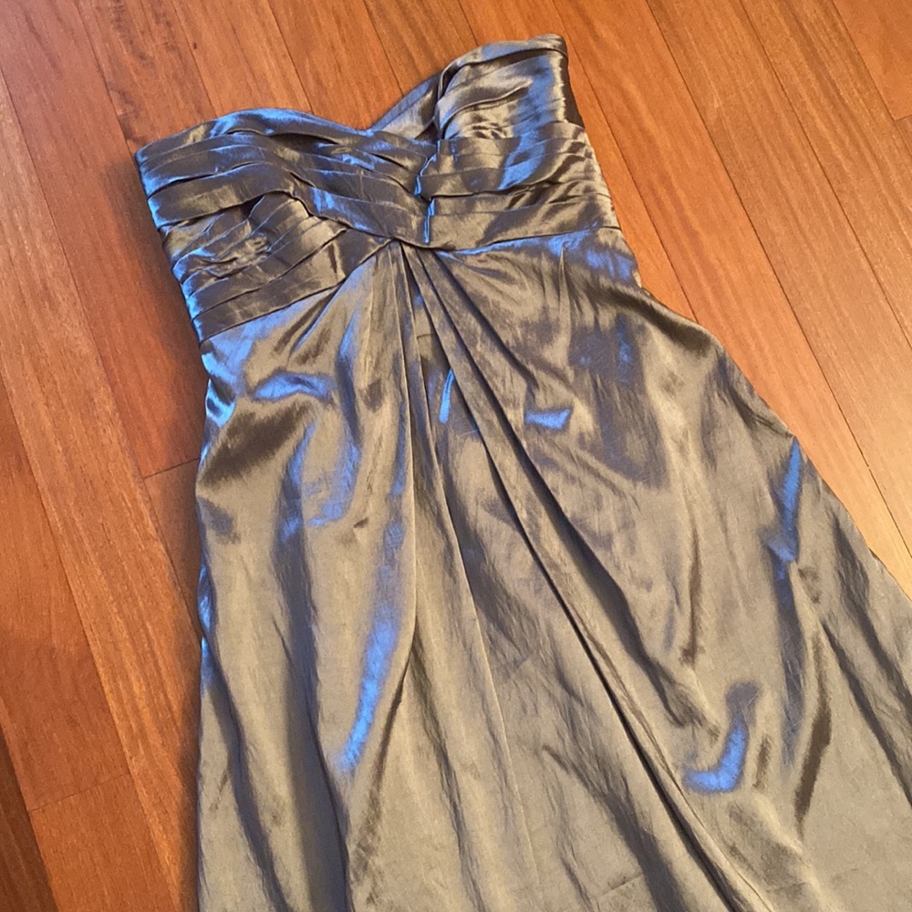 B2 BY JASMINE WOMEN'S PLATINUM TAFFETA STRAPLESS FORMAL DRESS - Sz 10 NW…